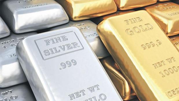 Gümüş rekor kırdı, altın 5 haftanın zirvesinde)