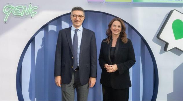 “Kariyerime İlk Adım Programı” gençlerle buluşuyor)