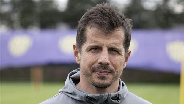 Emre Belözoğlu imzayı attı! Süper Lig'e geri döndü)