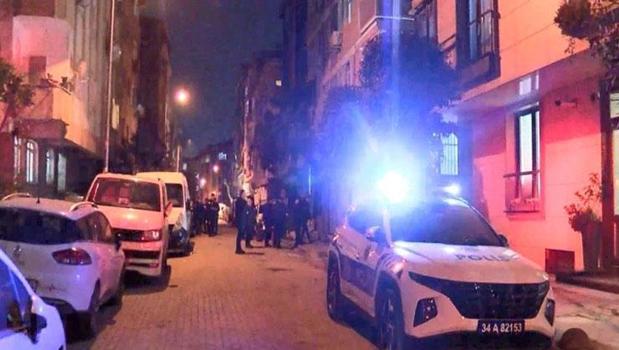 Güngören'de 6 katlı binada doğal gaz patlaması: 2 yaralı)