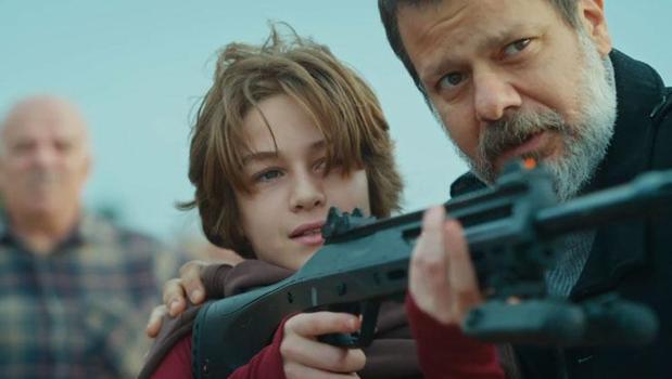 Duygu yüklü sahil buluşması! Ali'den oğluna ustalık dersi)