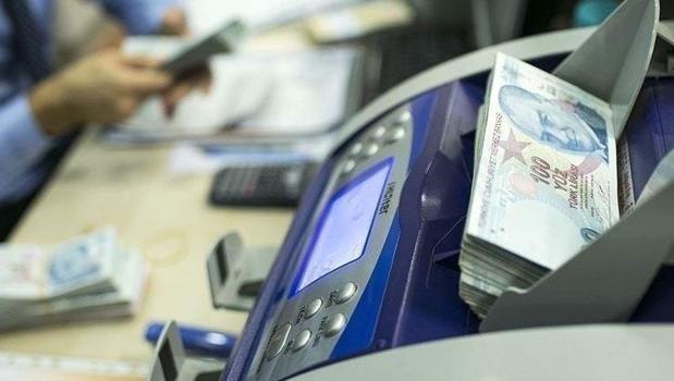 Kamuda yönetici ve uzman personele seyyanen zam teklifi geri çekildi!)