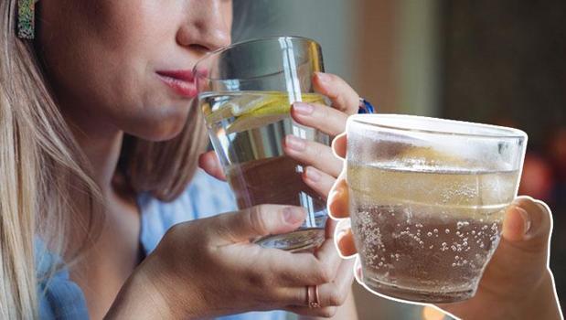 Maden suyunun içine 1 yemek kaşığı ekleyin! Lezzetini ve faydasını ikiye katlıyor)
