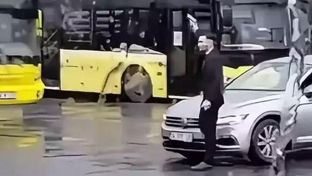 Şişli’de İETT durağında havaya ateş açan şüpheli yakalandı)