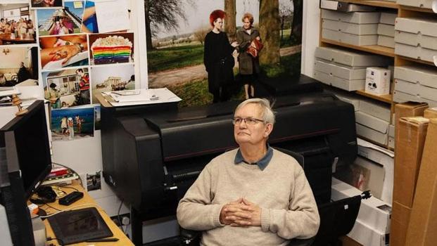 Belgesel fotoğrafçılığının efsane ismi Martin Parr’dan acı haber!)