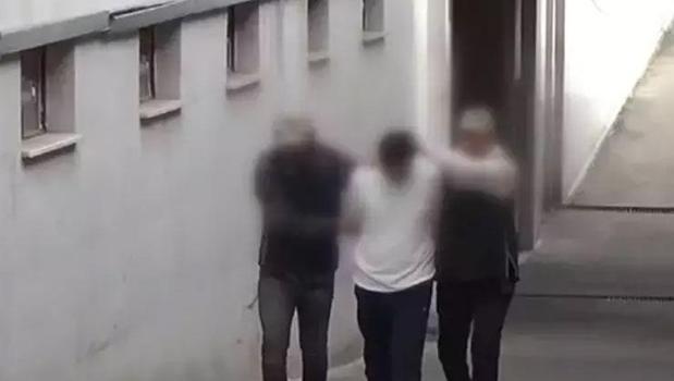 Adana'da firari FETÖ hükümlüsü eski icra müdürü yakalandı)