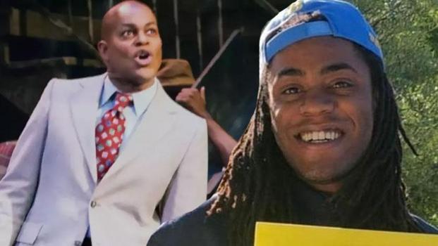 Grammy adayı şarkıcı evinde bıçaklanarak öldürüldü! Oğlu gözaltına alındı)