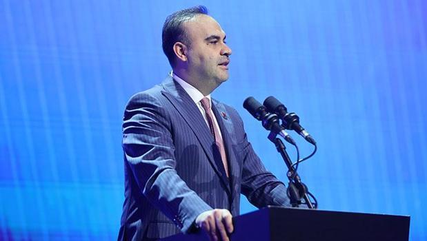 Bakan Kacır: Yatırımcı dostu düzenlemeleri hayata geçirmeye devam edeceğiz)