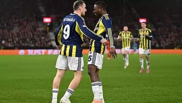 Kerem Aktürkoğlu tarihe geçti! Fenerbahçe'de 18 yıl sonra bir ilk)