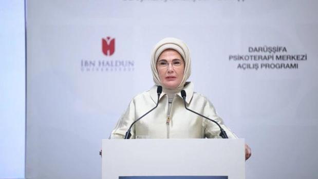 Emine Erdoğan, İHÜ İPAM Darüşşifa Psikoterapi Merkezi'nin açılışına katıldı)