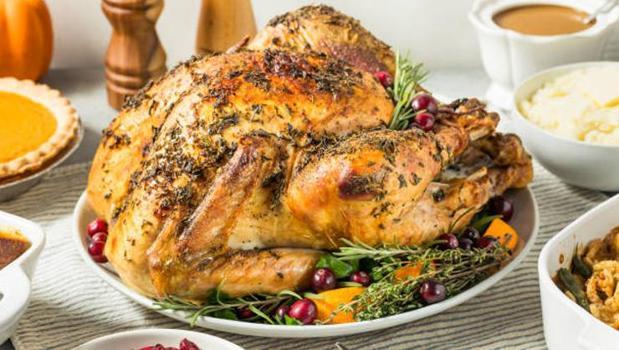 Yılbaşı sofralarının yemeği hindinin fiyatı belli oldu)
