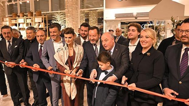 En büyük mağazasını Denizli’de açtı)