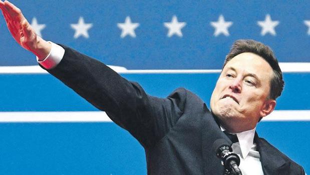 Servetiyle fark attı)