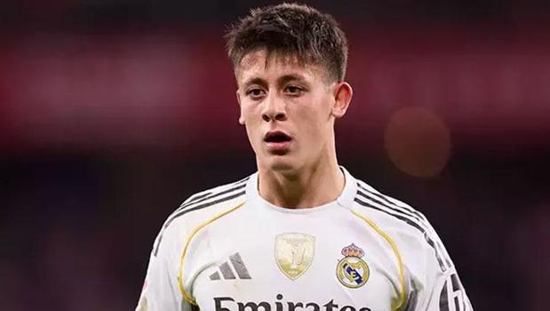 Arda Güler rekorları altüst etti! Yine tarihe geçti)