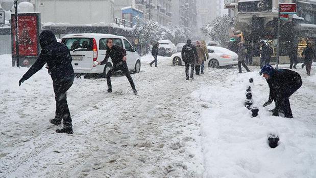 Şanlıurfa'da 7 ilçede okullar tatil edildi)