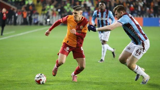 Galatasaray, kupada final biletini kaptı! Trabzonspor'u farklı mağlup etti)