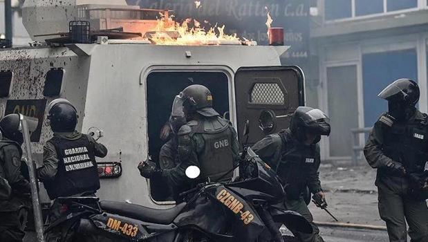 Venezuela'da ABD saldırısı! Ölenlerin sayısı 100'e yükseldi)