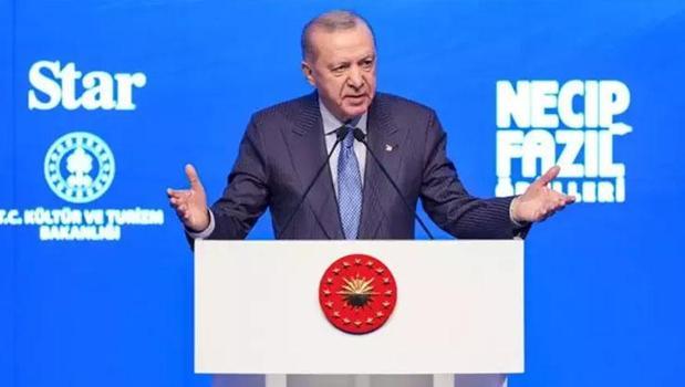 Cumhurbaşkanı Erdoğan: Kültürel yozlaşma dünyayı etkisi altına aldı)