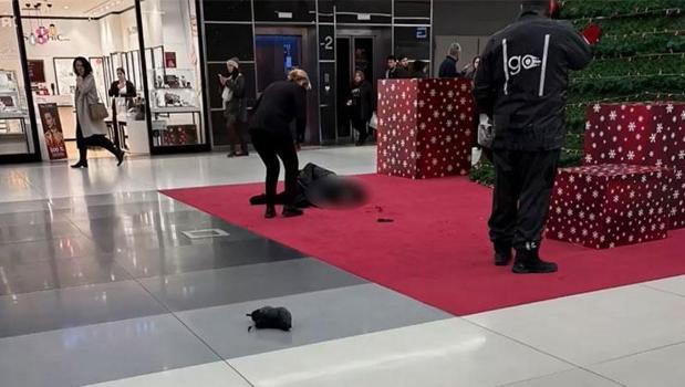 AVM’nin 2'nci katından düşen kişi hayatını kaybetti)