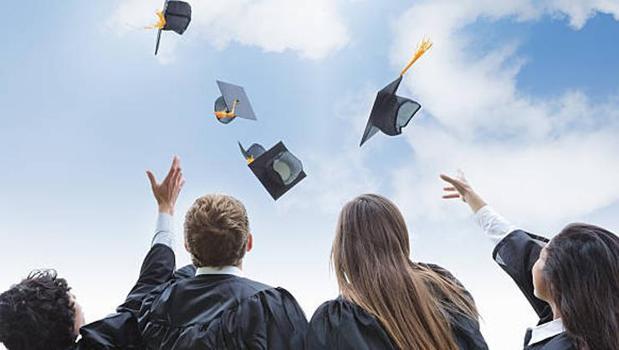 YÖK'ten yeni model! Üniversitelerde 3 yılda diploma dönemi)