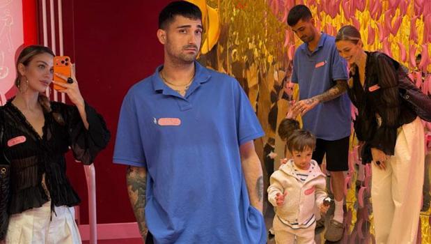 Ünlü çift Amerika'da tatilde! Yasemin Şefkatli'den aile pozları)