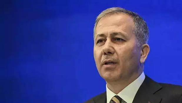 Suç örgütlerini öven veya silahlı paylaşım yapan 325 şüpheli yakalandı)