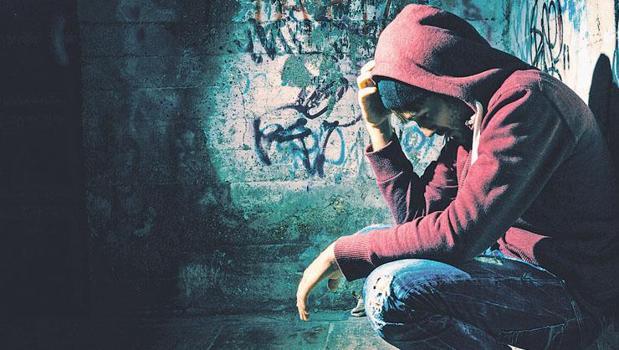 Z Kuşağını Anlama Kılavuzu: Ailesiyle bağ kuramayan çocuk bağımlılığa yatkın olur)