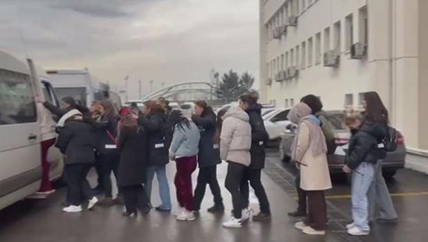 Ankara'da 'fahiş hesap' tuzağı: Sanal medya üzerinden kurulan ağda 19 kişi yakalandı)