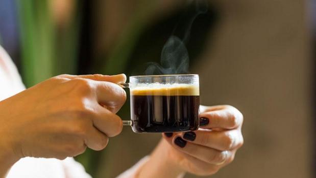 Sabah kahvesini yıllardır yanlış demliyormuşuz! Böyle yapınca daha yumuşak oluyor)