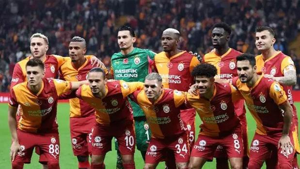 Galatasaray'dan sakatlık açıklaması! Yıldız oyuncu 4 hafta yok)