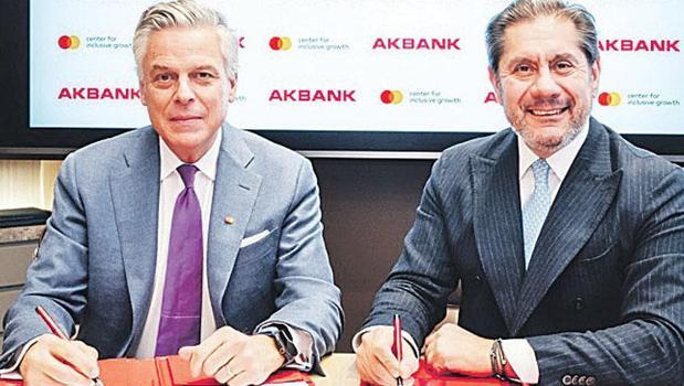 Dünya devlerinden kadın KOBİ'lere destek)