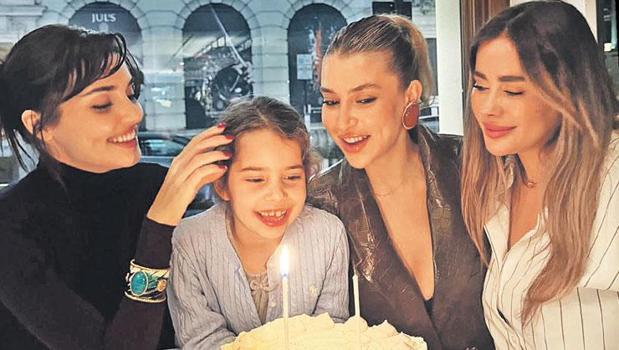 Ayağının tozuyla Londra'ya)