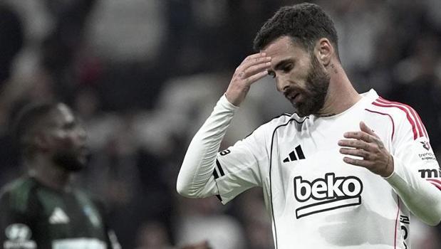 Rafa Silva bu sabah ayrıldı! İşte kasaya girecek rakam)