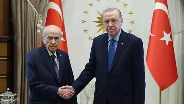 Beştepe'de kritik zirve! Cumhurbaşkanı Erdoğan, MHP lideri Bahçeli'yi kabul etti)