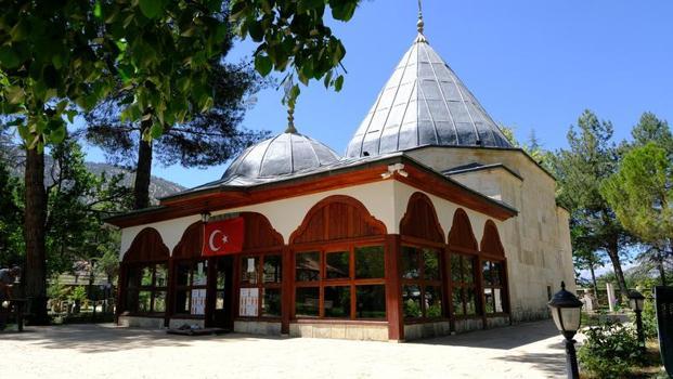 Zaviye Bulmaca Cevabı Nedir? 3 ve 4 Harfli Çengel ve Kare Bulmacada Zaviye Karşılığı)