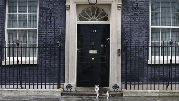 Kritik ziyaret öncesi flaş iddia! Çinli hackerlar başbakanlık telefonlarına sızdı)