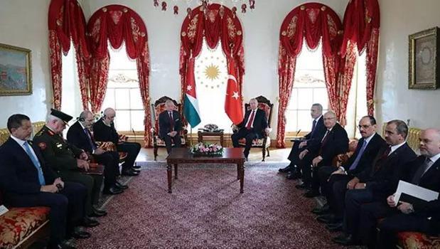 Ürdün Kralı 2. Abdullah Dolmabahçe'de! Erdoğan'a "Hüseyin bin Ali" devlet nişanı)