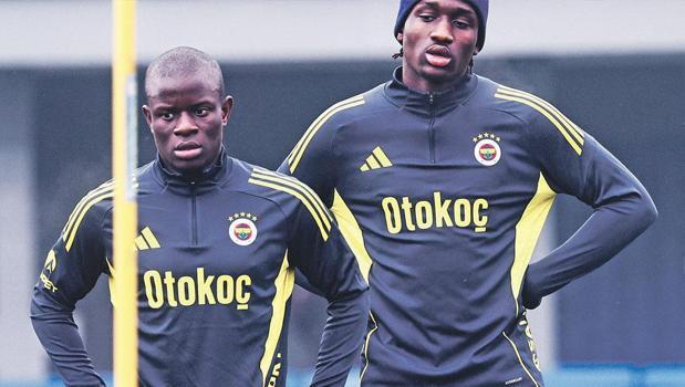 Kante’li Fener sahada)