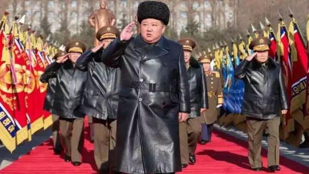 Kim Jong-Un 5 yıla işaret etti! ‘Savaş cephesi genişleyecek’)