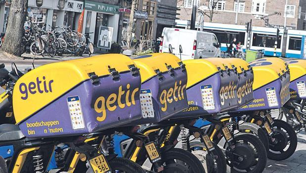 Uber Getir Yemek ve Market’i satın aldı)