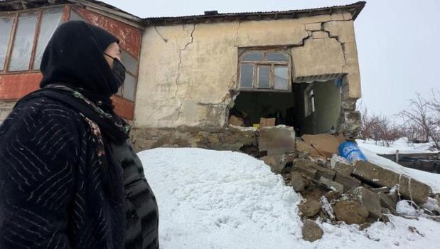 Uykusunda yakalandı, kabusu yaşadı! 'Kapıyı açtığımda gökyüzünü gördüm')