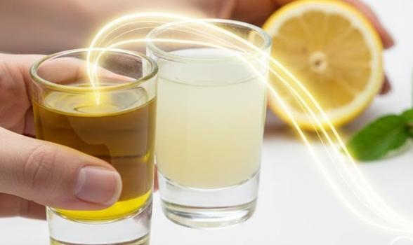 Yatmadan önce bir kaşık içmek yetiyor: İç organları arındıran altın karışım)