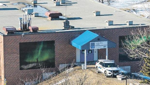 Okuldan önce ailesini katletti)