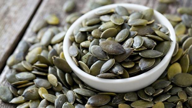 Avuç avuç yiyince iltihabın kökünü kurutuyor! Kalp ve damarların en iyi dostu)