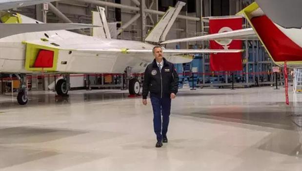 Haluk Görgün, KAAN hangarını ziyaret etti! 'Seri üretim için tüm hızıyla çalışıyoruz')