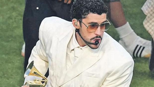 'Super Bowl' ikinci elde satışa çıktı! Çimli dekora 5 bin dolar)