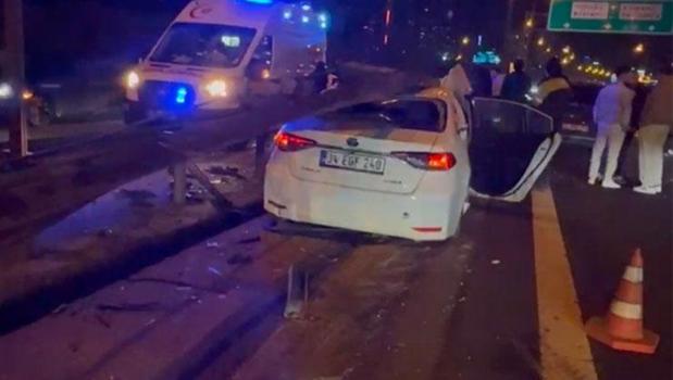 Ataşehir TEM Otoyolu'nda makas kazası : 2 yaralı)