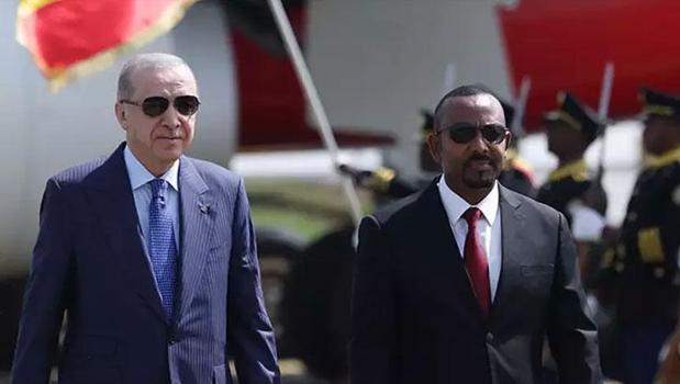 Cumhurbaşkanı Erdoğan Etiyopya'da! Bilboardlara fotoğrafını koydular)