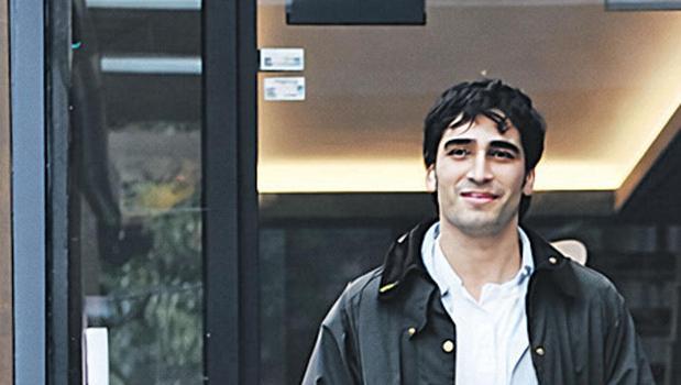 Yakışıklı mıyım?)