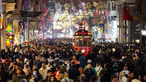 Türkiye'de kadın ve erkek nüfusu belli oldu! TÜİK rakamları açıkladı)